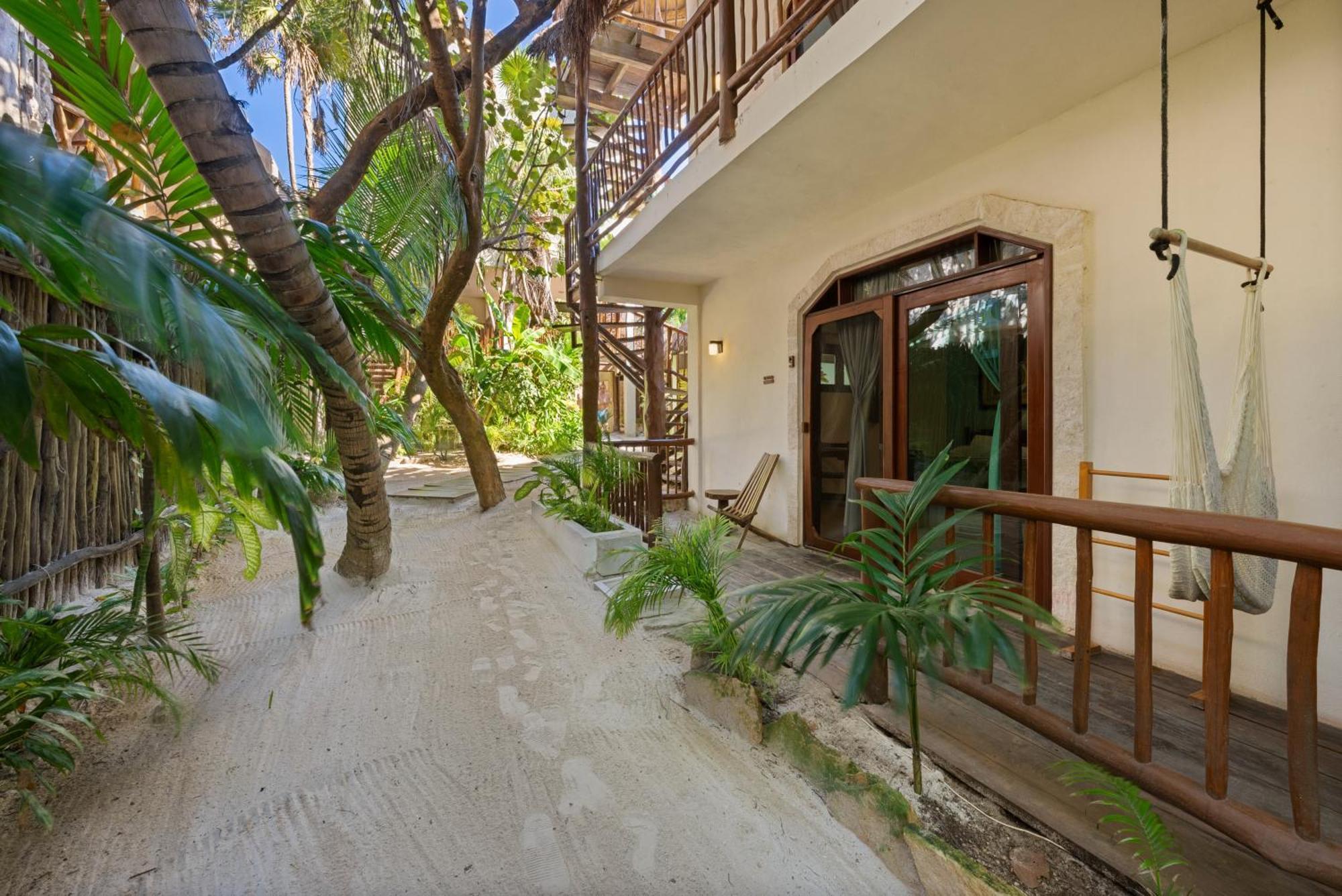 Playa Canek Beachfront Eco Hotel Tulum Zewnętrze zdjęcie